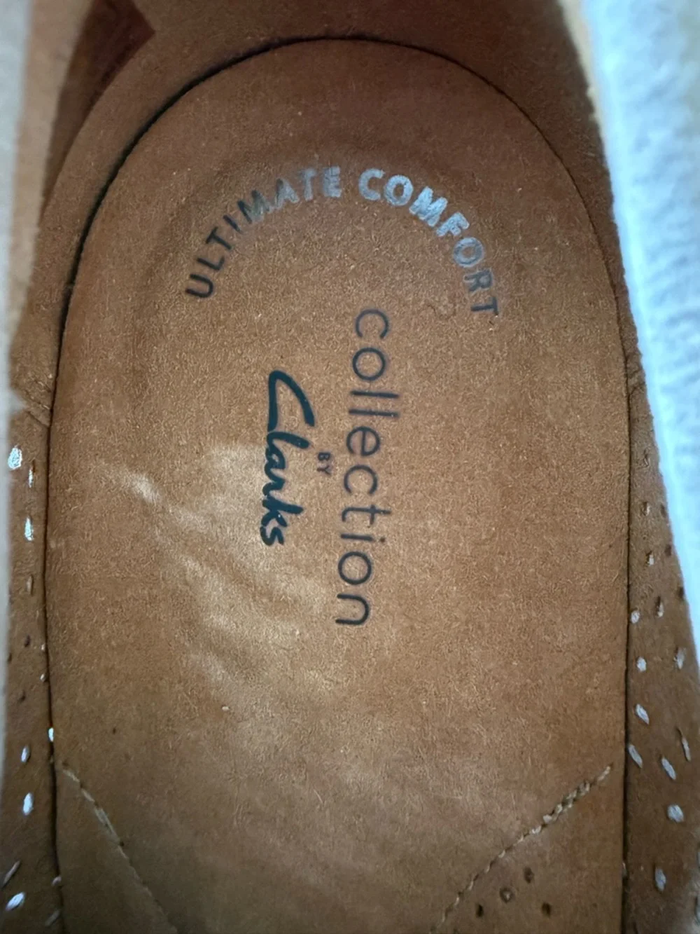 Clarks Women’s Trish Calla Loafer — Sand Suede EUC! - Picture 8 of 11